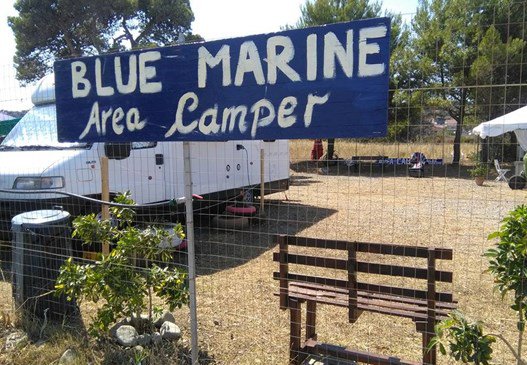 Parking Blue Marine